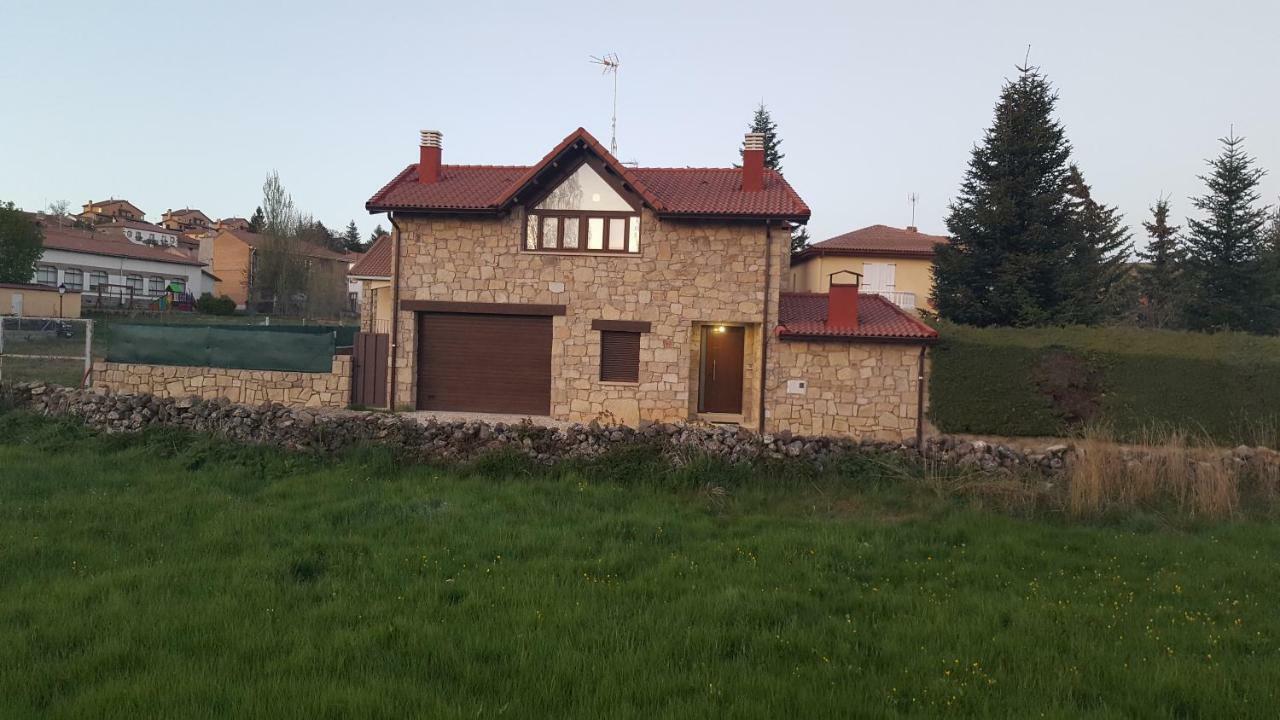 El Cordel De Gredos Guest House Navarredonda de Gredos Ngoại thất bức ảnh